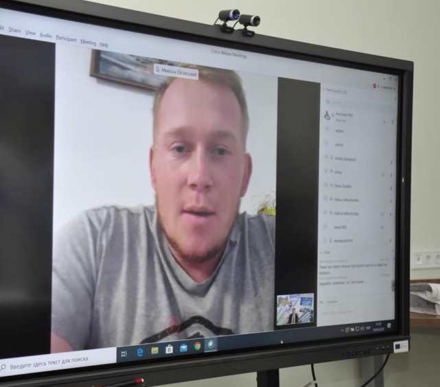 Триває обговорення